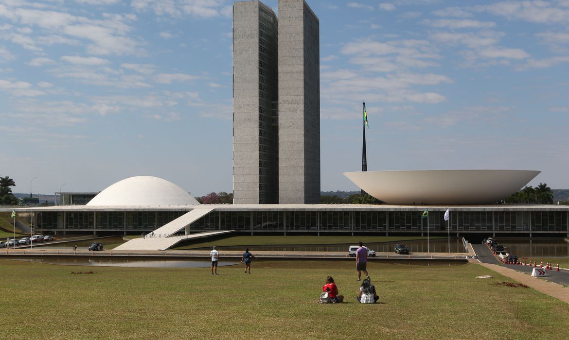 congresso parçamentares salário presidente