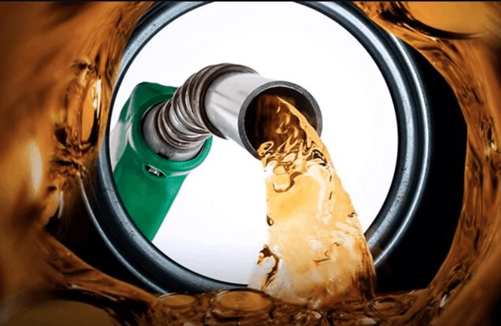 Gasolina será vendida a R$ 5,60 nesta quinta-feira (29) em Manaus durante o Dia Livre de Impostos