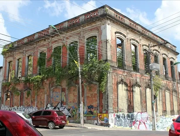prédios históricos centro manaus