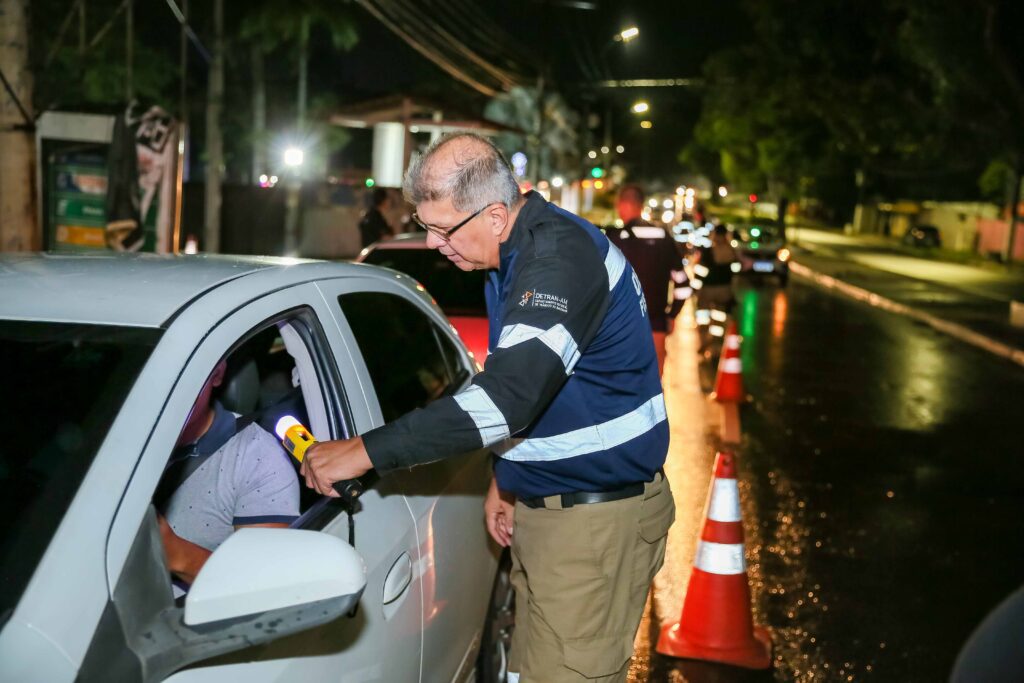 carros motos Detran fiscalização