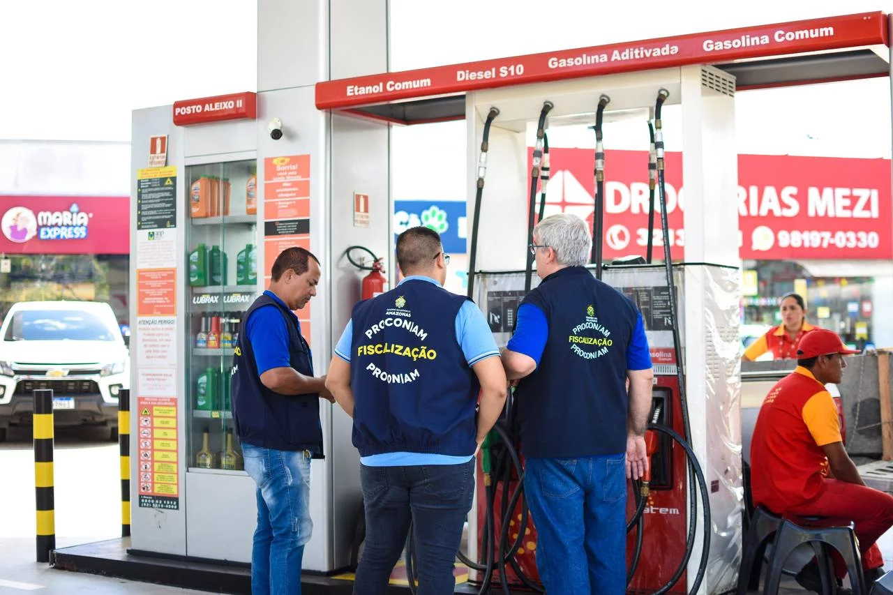 Procon-AM notifica postos combustíveis
