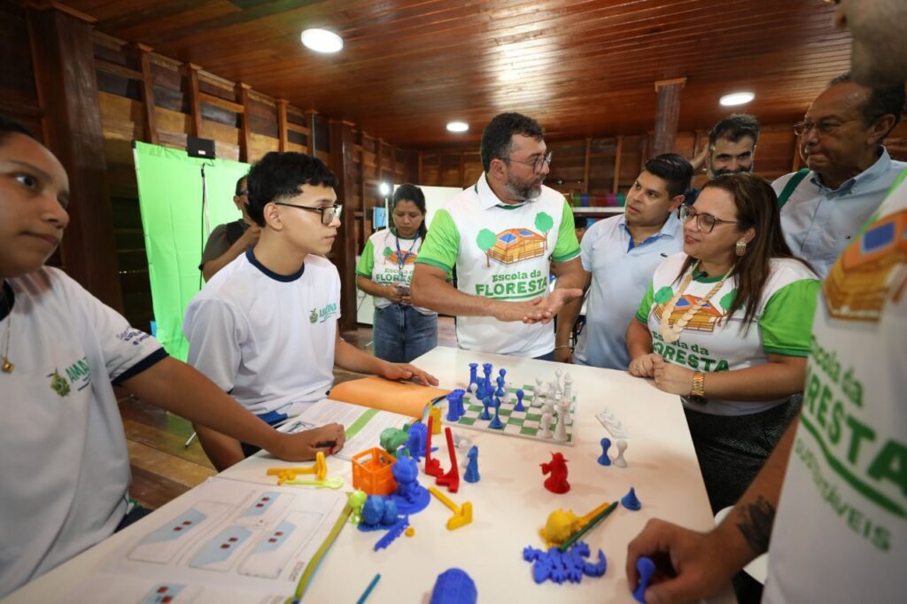 governador escola educação alunos