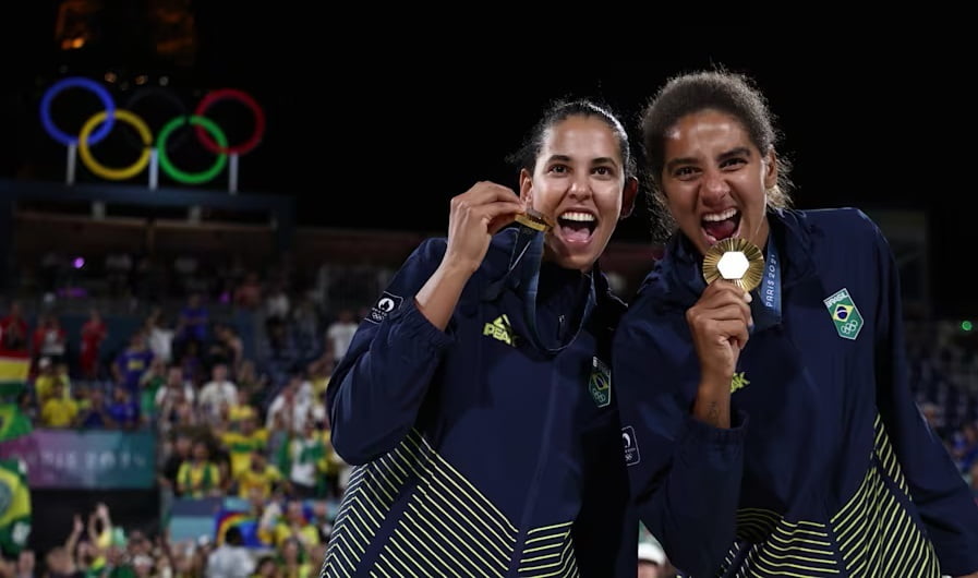 Dupla brasileira ganha medalha de ouro