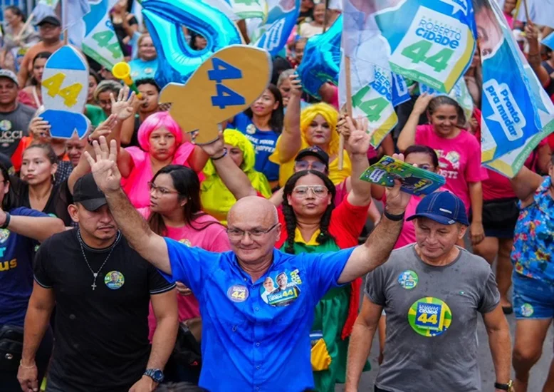 Menezes critica Alberto Neto