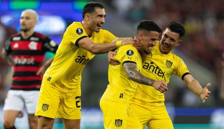 Peñarol derrota Flamengo Lbertadores