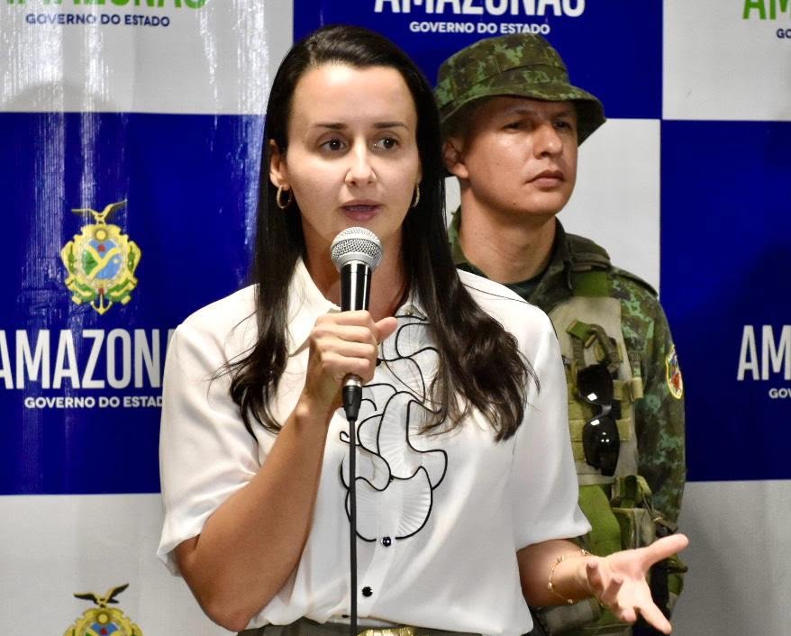 homem preso incêndio manaus