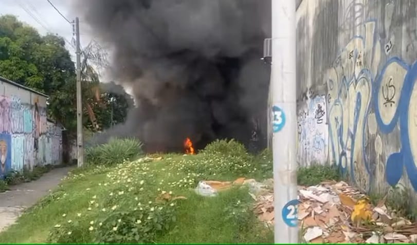 Incêndio terreno Bairro da Paz