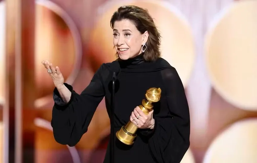 Globo de Ouro 2025: Fernanda Torres vence e traz estatueta inédita pro Brasil