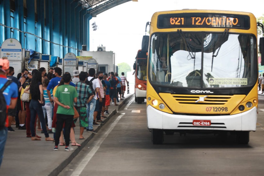 Prefeitura de Manaus avalia novo reajuste na tarifa do Transporte Coletivo