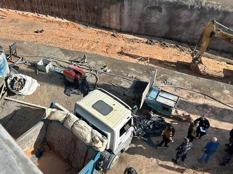 Motoqueiro morre após cair de viaduto Rei Pelé na Zona Leste de Manaus