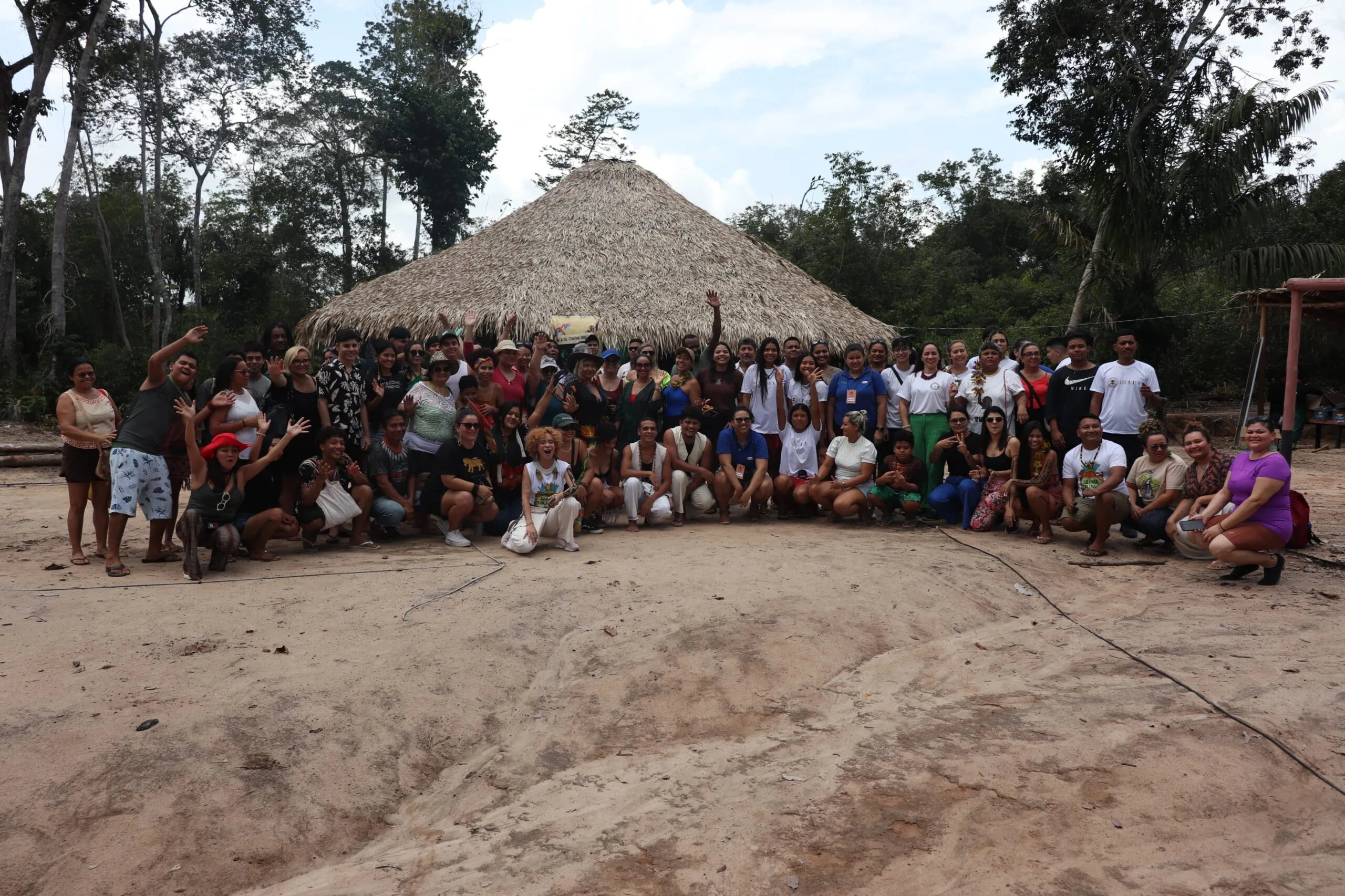 "Aldeia Cultural" resgata valorização da cultura indígena através de vivência na aldeia Inhaã-bé, na zona rural de Manaus