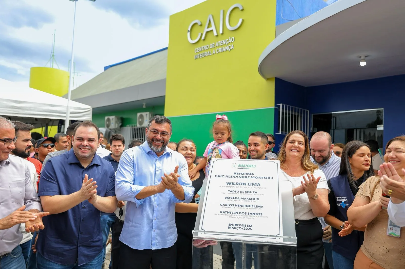 Deputado Roberto Cidade anuncia a destinação de R$ 5 milhões em emendas para atendimentos de crianças com TEA, durante entrega do CAIC Alexandre Montoril em Petrópolis