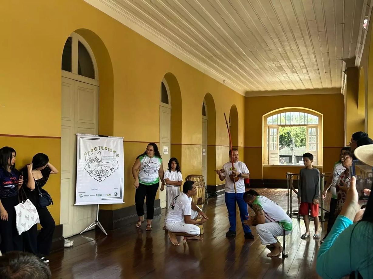 Capoeira e roda de conversa encerram Semana Nacional de Museus no Palacete Provincial