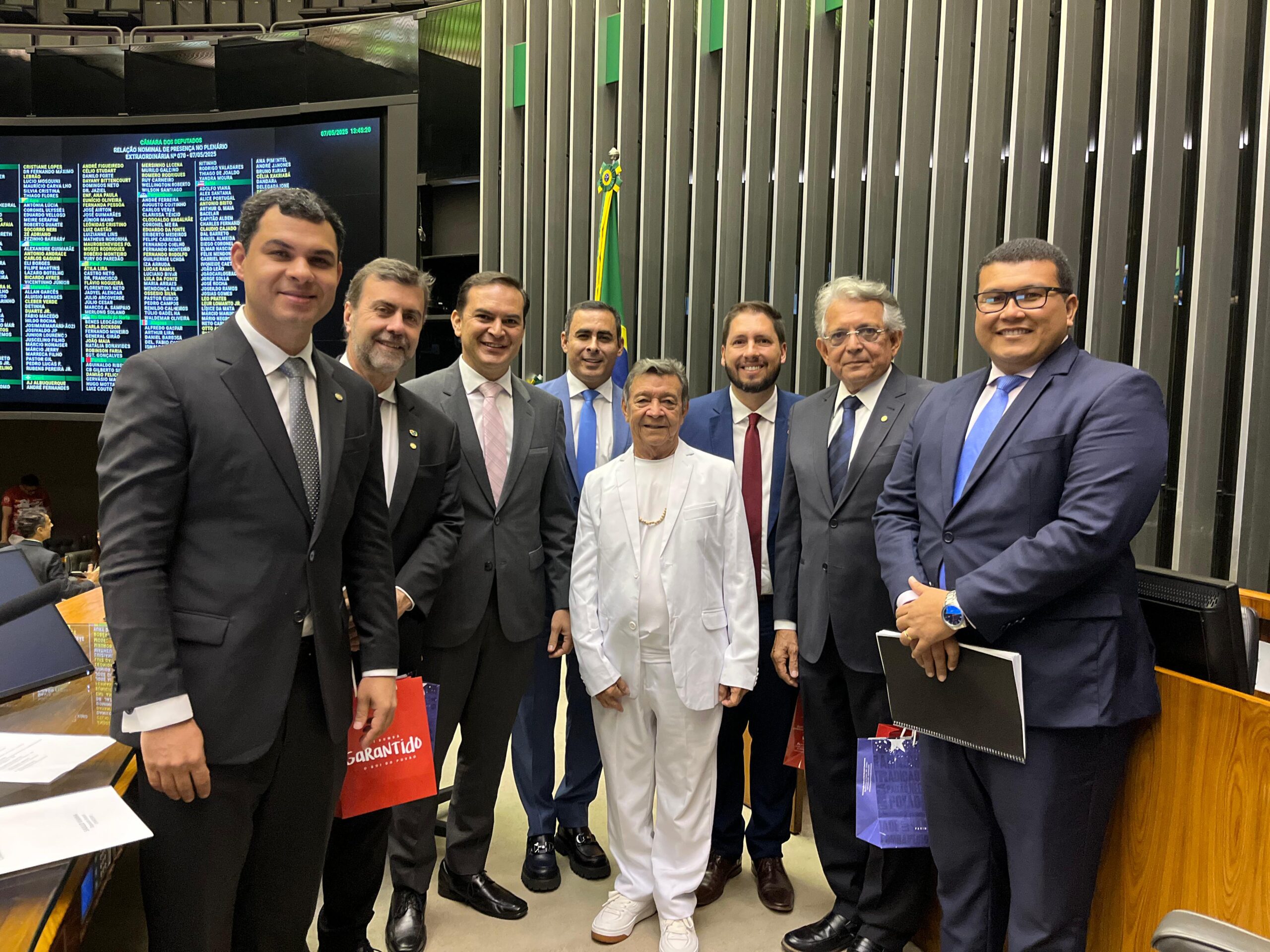 Boi Garantido é homenageado na Câmara dos Deputados em sessão dedicada ao Festival de Parintins