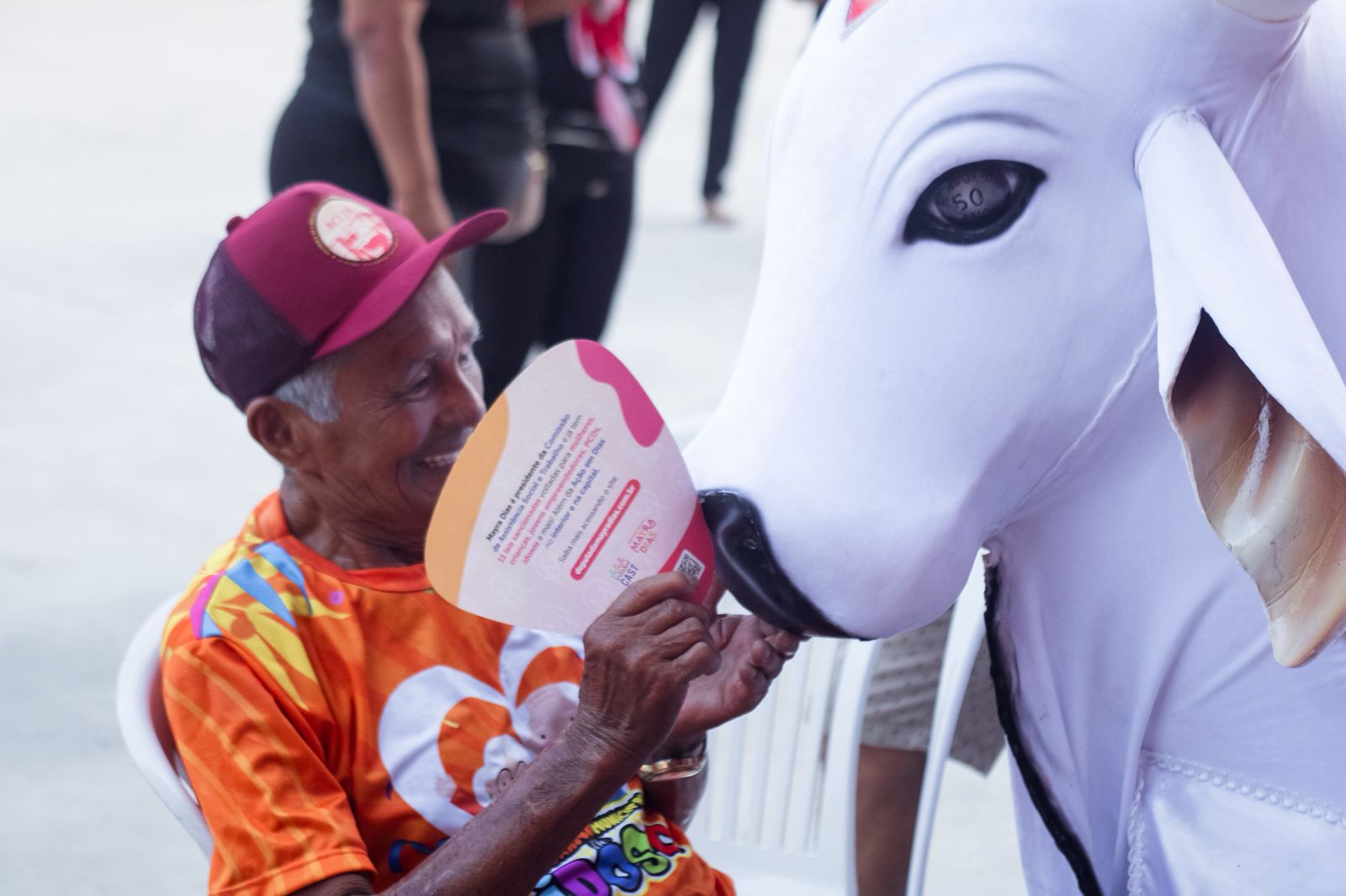 Boi Garantido recebe cerca de 400 idosos em tarde especial do “Passeio Cultural do Idoso”