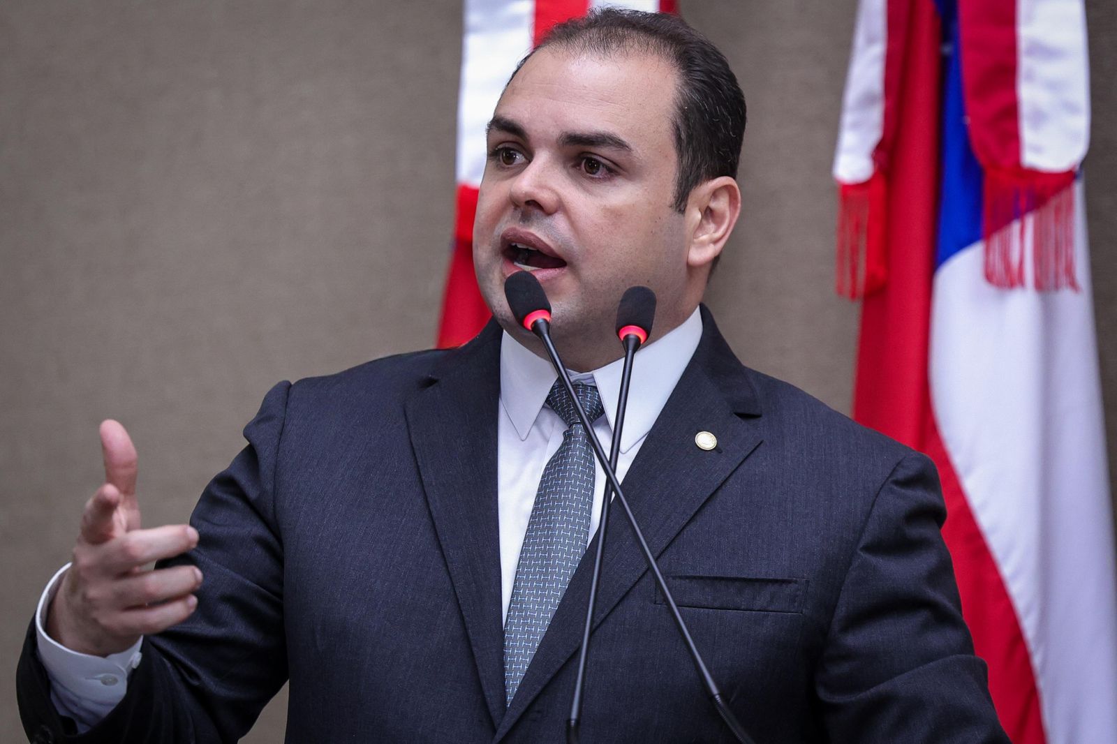 Após Manaus figurar entre as cinco piores capitais do País, Roberto Cidade cobra atuação eficiente do Executivo Municipal