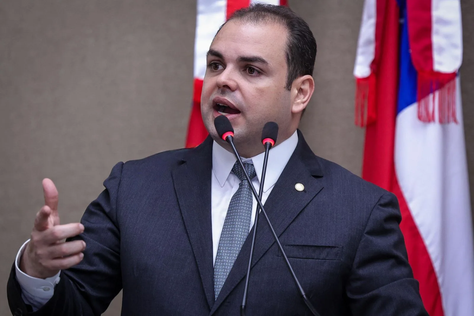 Após Manaus figurar entre as cinco piores capitais do País, Roberto Cidade cobra atuação eficiente do Executivo Municipal