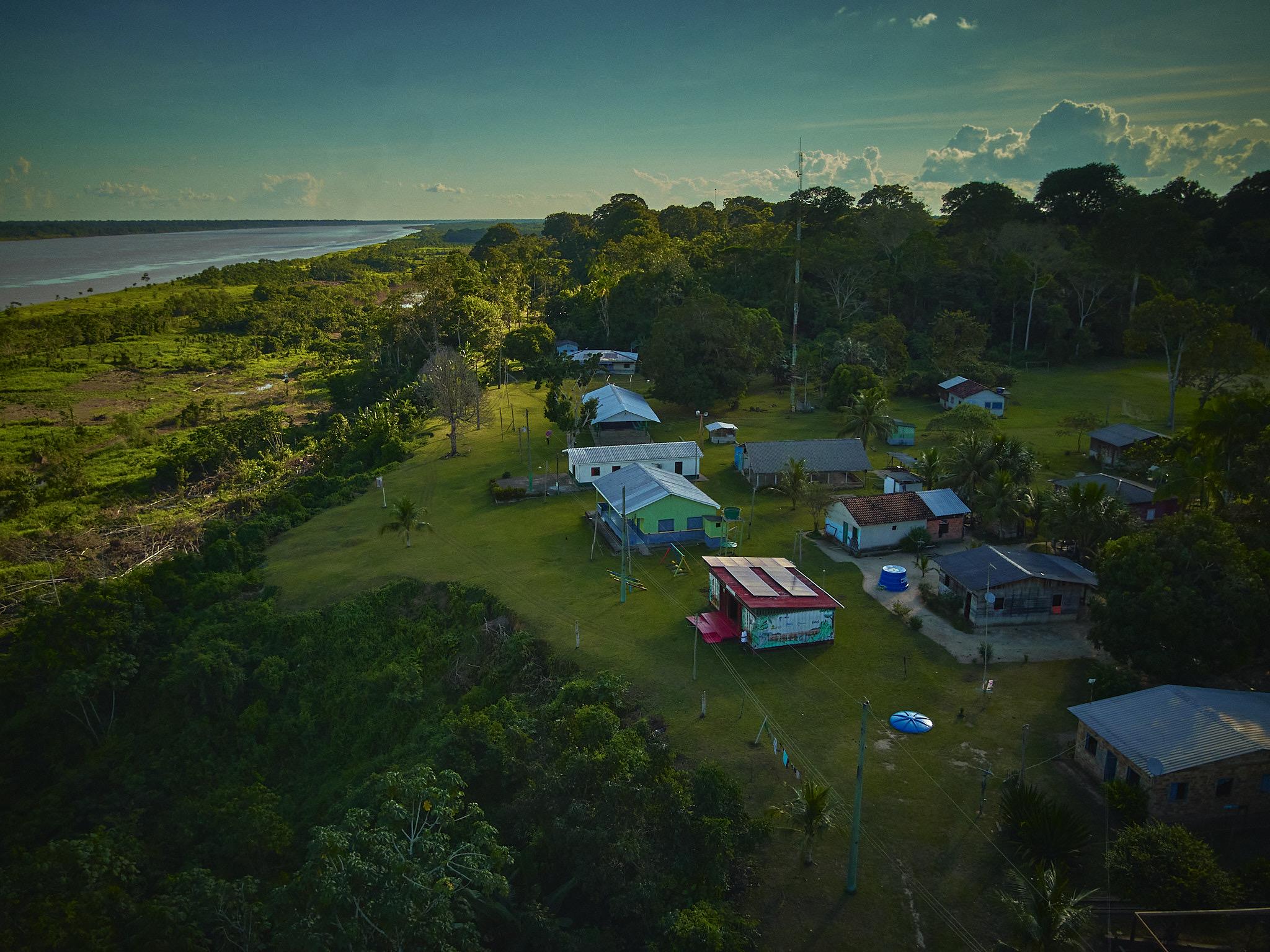 Em comunidade ribeirinha da Amazônia, projeto trabalha alternativa de mitigação e adaptação às mudanças climáticas