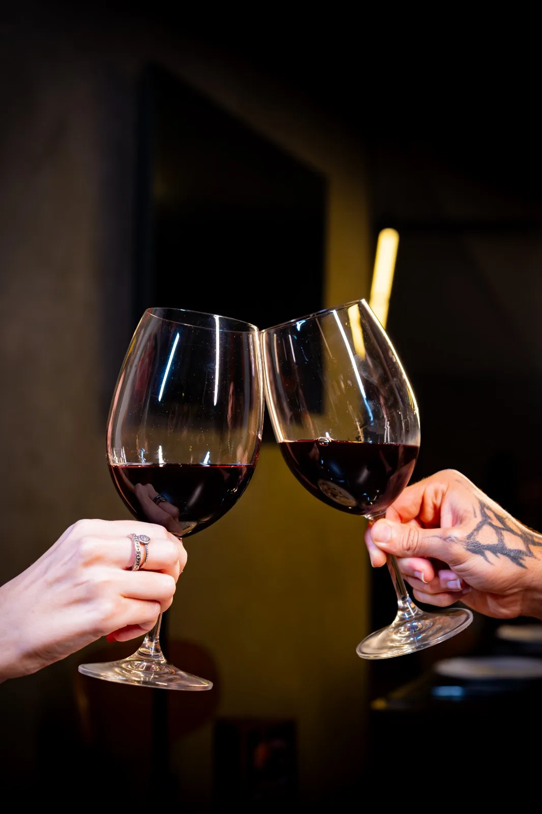 Restaurante lança cardápio especial no Dia dos Namorados com sorteio de ingressos para show da Alcione