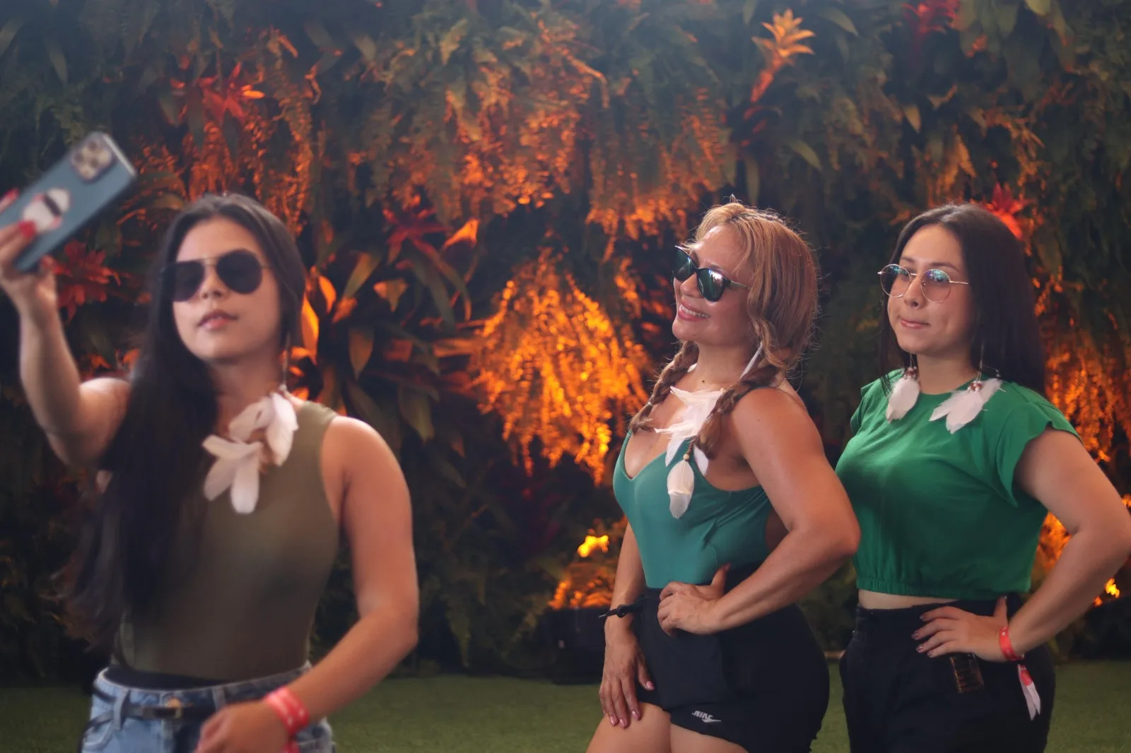 Festival de Parintins 2025: Estação do Turismo recebe mais de 6 mil pessoas no primeiro dia com ações culturais, atendimento e orientação aos visitantes