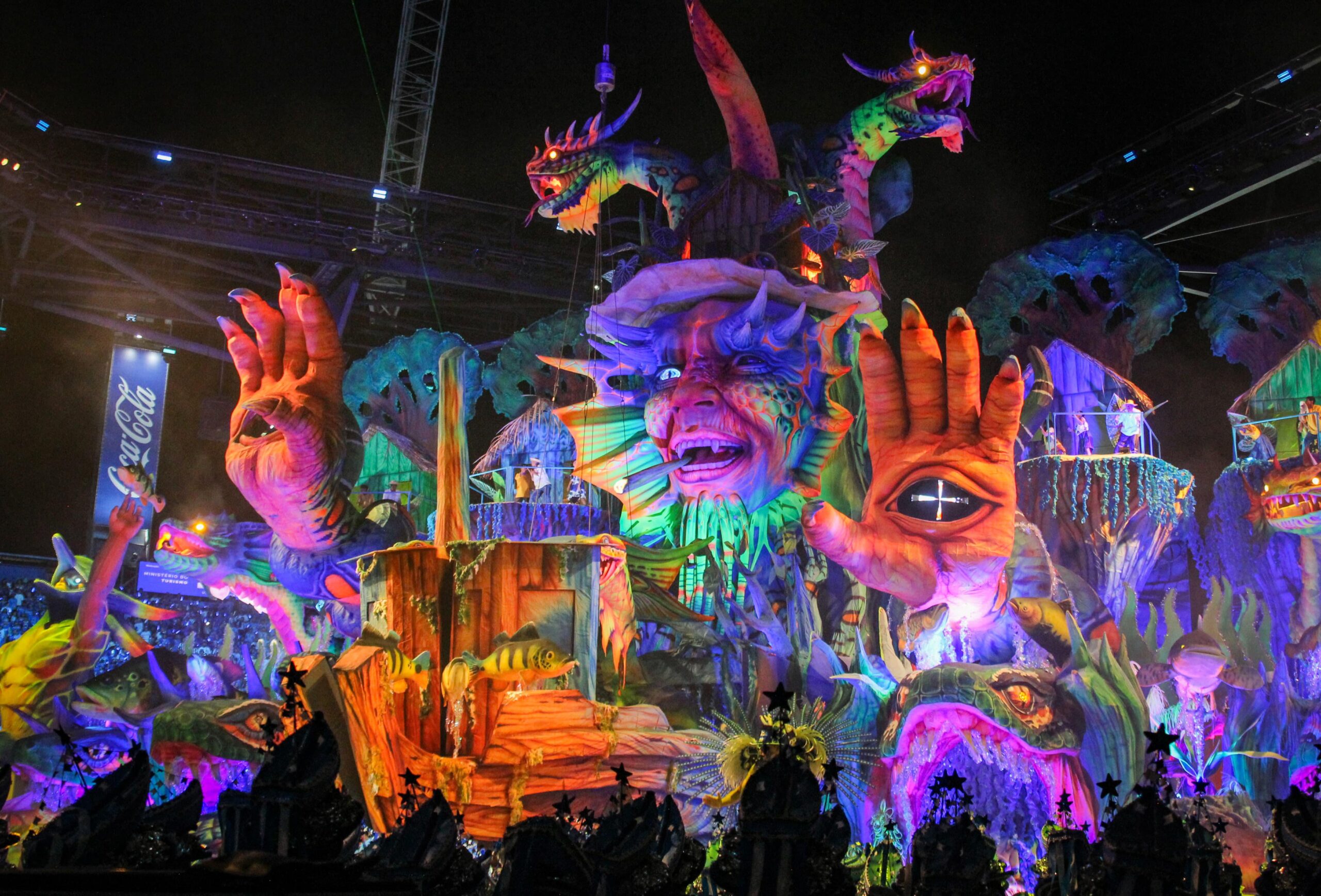 Caprichoso eleva padrão de espetáculo na segunda noite do Festival de Parintins