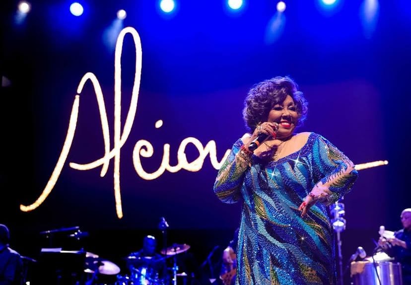 Ingressos de pista esgotados para o show de Alcione em Manaus