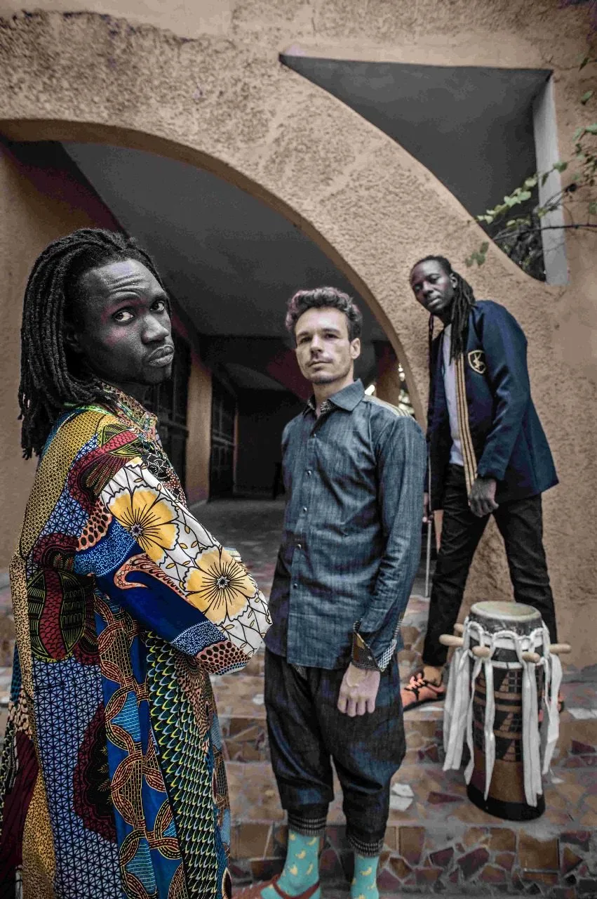 Teatro Amazonas recebe grupo senegalês Guiss Guiss Bou Bess em show gratuito nesta terça-feira