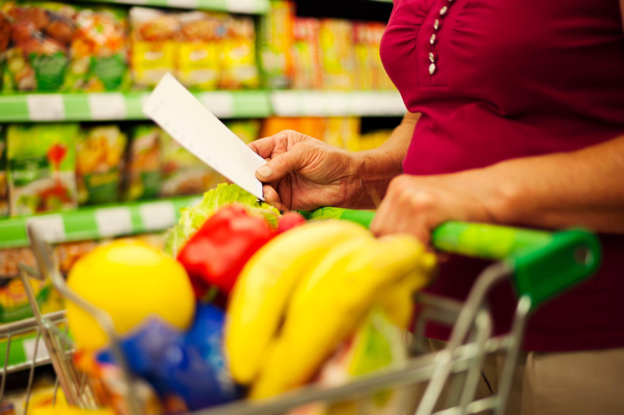 Ministério Público aciona rede de supermercados por venda de alimentos impróprios ao consumo e pede indenização de R$ 1 milhão
