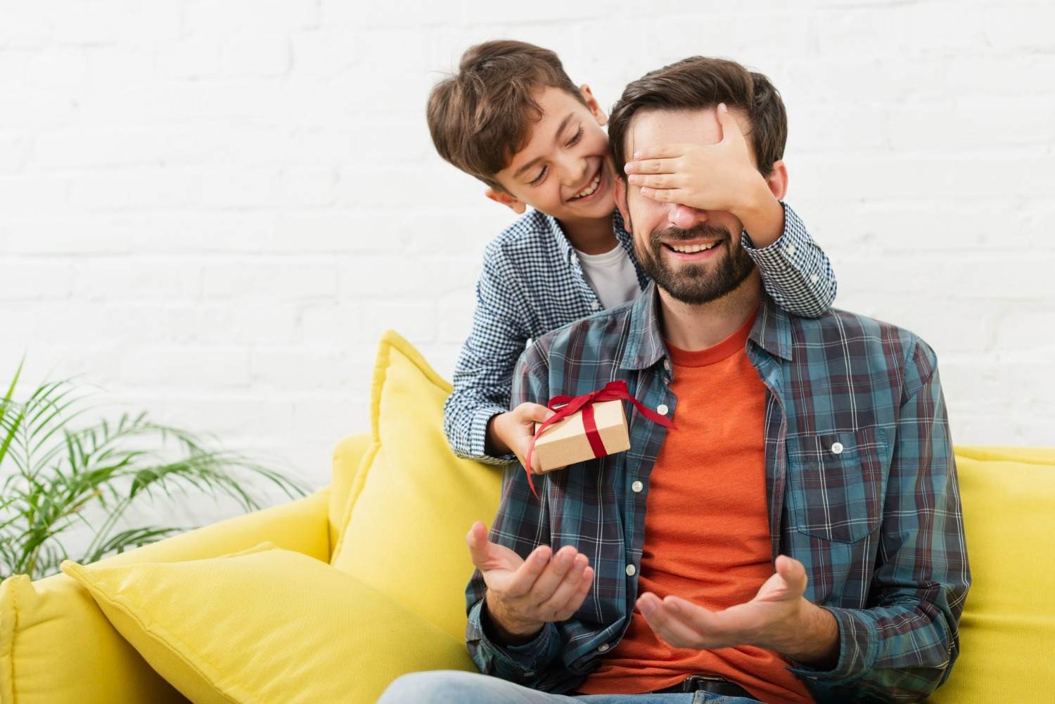Dia dos Pais: apenas 32% dos filhos pretendem comprar presentes em 2025, revela pesquisa Serasa