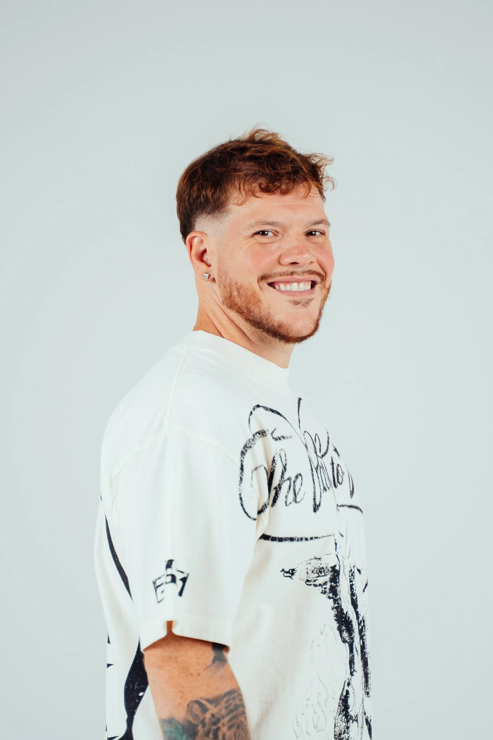 Ferrugem comanda show solidário nos 79 anos do Sesc Amazonas