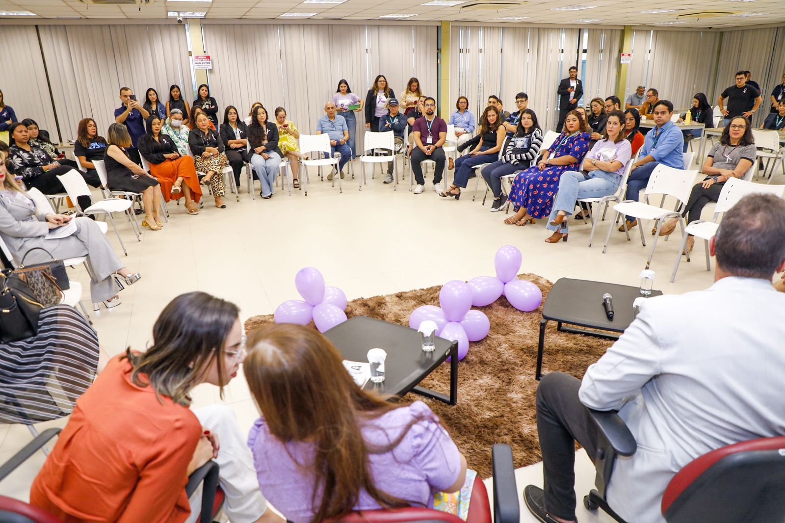 Agosto Lilás: TRE-AM promove roda de conversa sobre violência psicológica e seus impactos na saúde mental