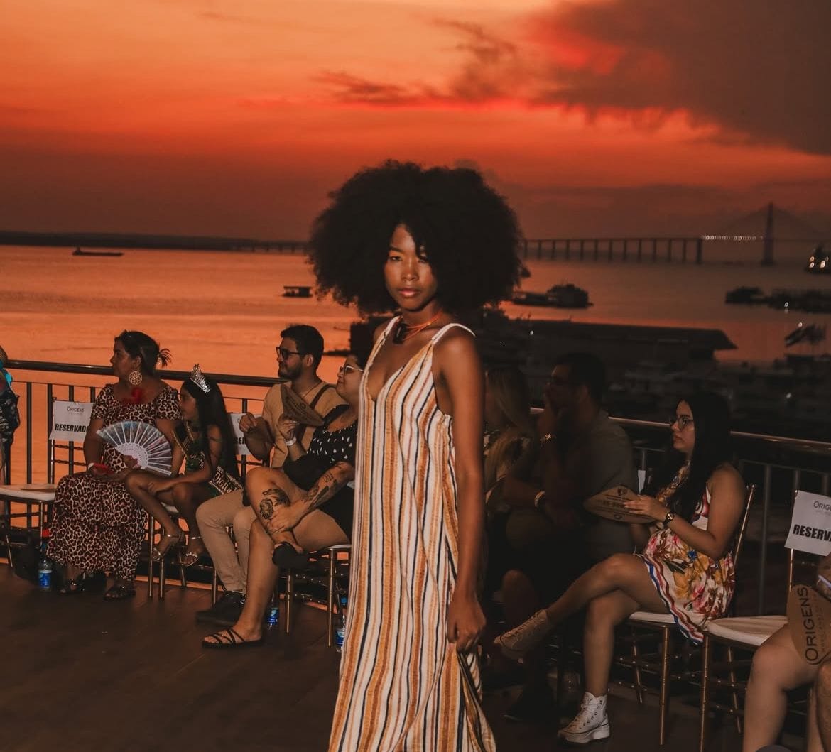 Desfile dá visibilidade a moda feita nas comunidades ribeirinhas