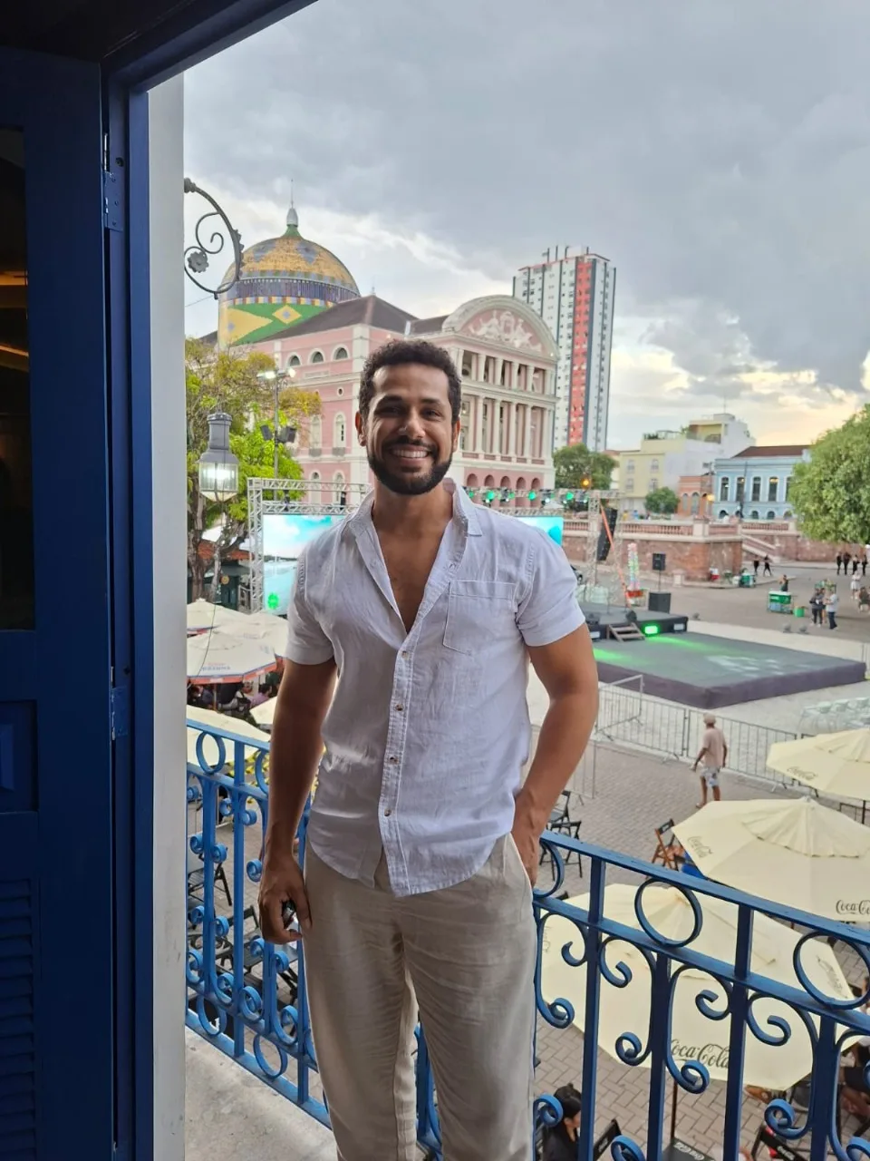 Ator Amaury Lorenzo realiza leitura especial de 'A Voragem' neste domingo (7), na Valer Teatro