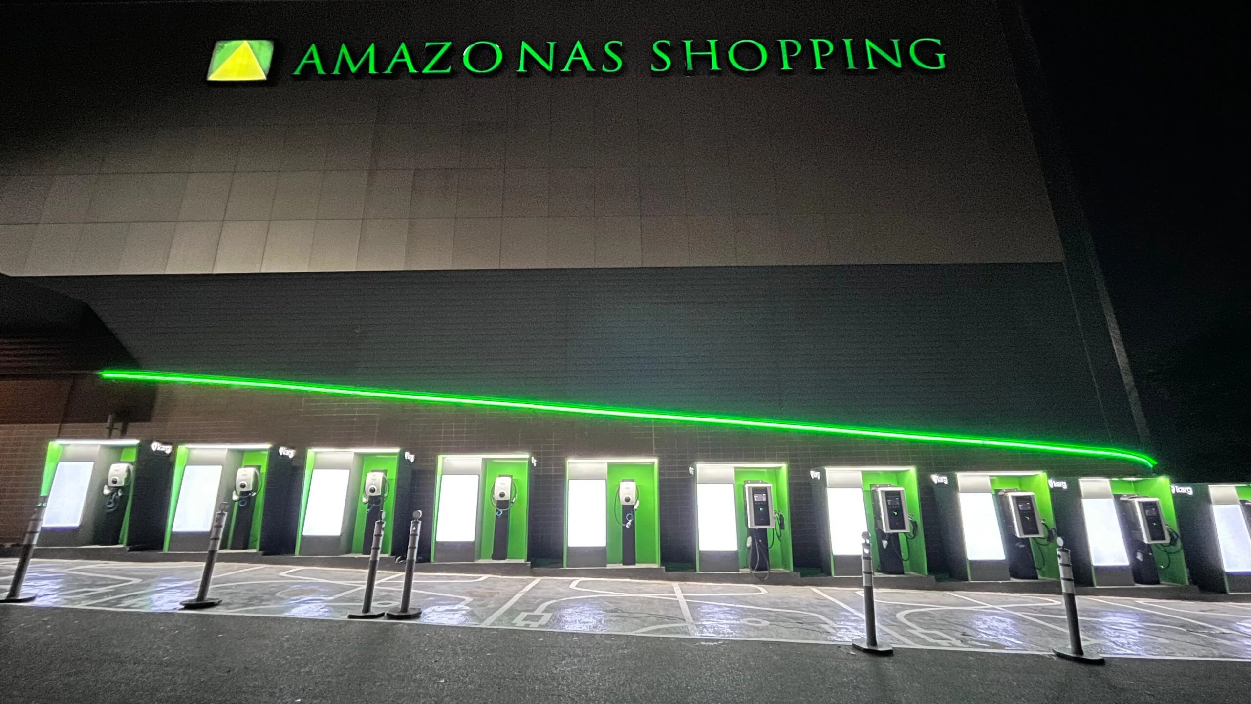 Amazonas Shopping inaugura ponto de recarga para carros elétricos em parceria com a 3L Amazon