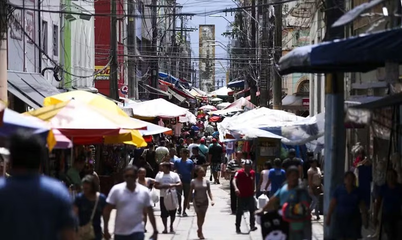 Migração no Amazonas revela fluxo de entrada e saída de moradores, aponta Censo 2022