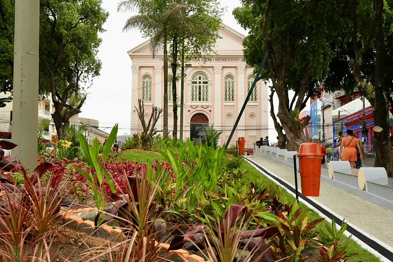 Prefeito David Almeida presenteia Manaus com praça dos Remédios revitalizada e transforma símbolo histórico em espaço de dignidade