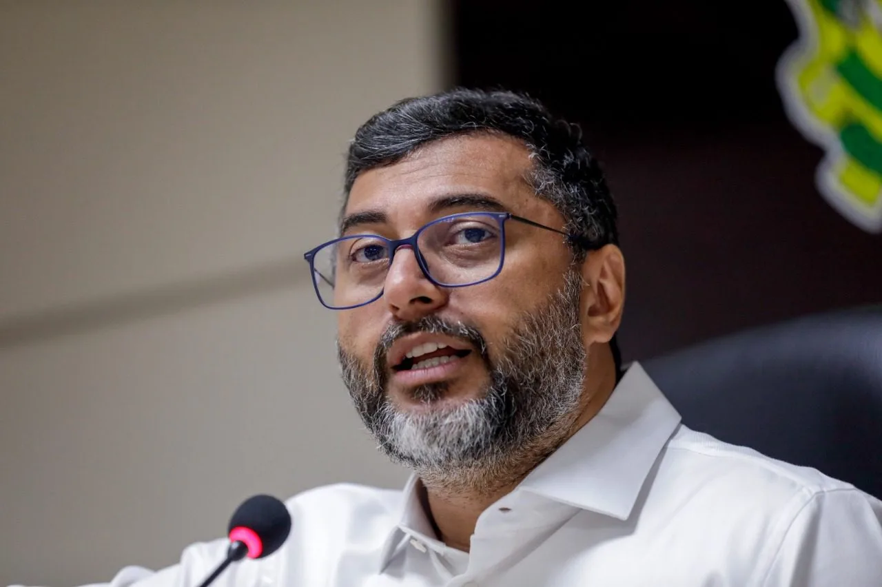 Governador Wilson Lima anuncia antecipação do salário de dezembro e segunda parcela do 13º salário, injetando R$ 1,2 bi na economia