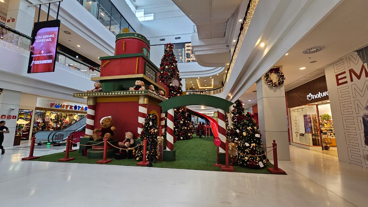 Brinquedos interativos e espaços temáticos são destaques na “Estação de Natal” do Shopping Ponta Negra