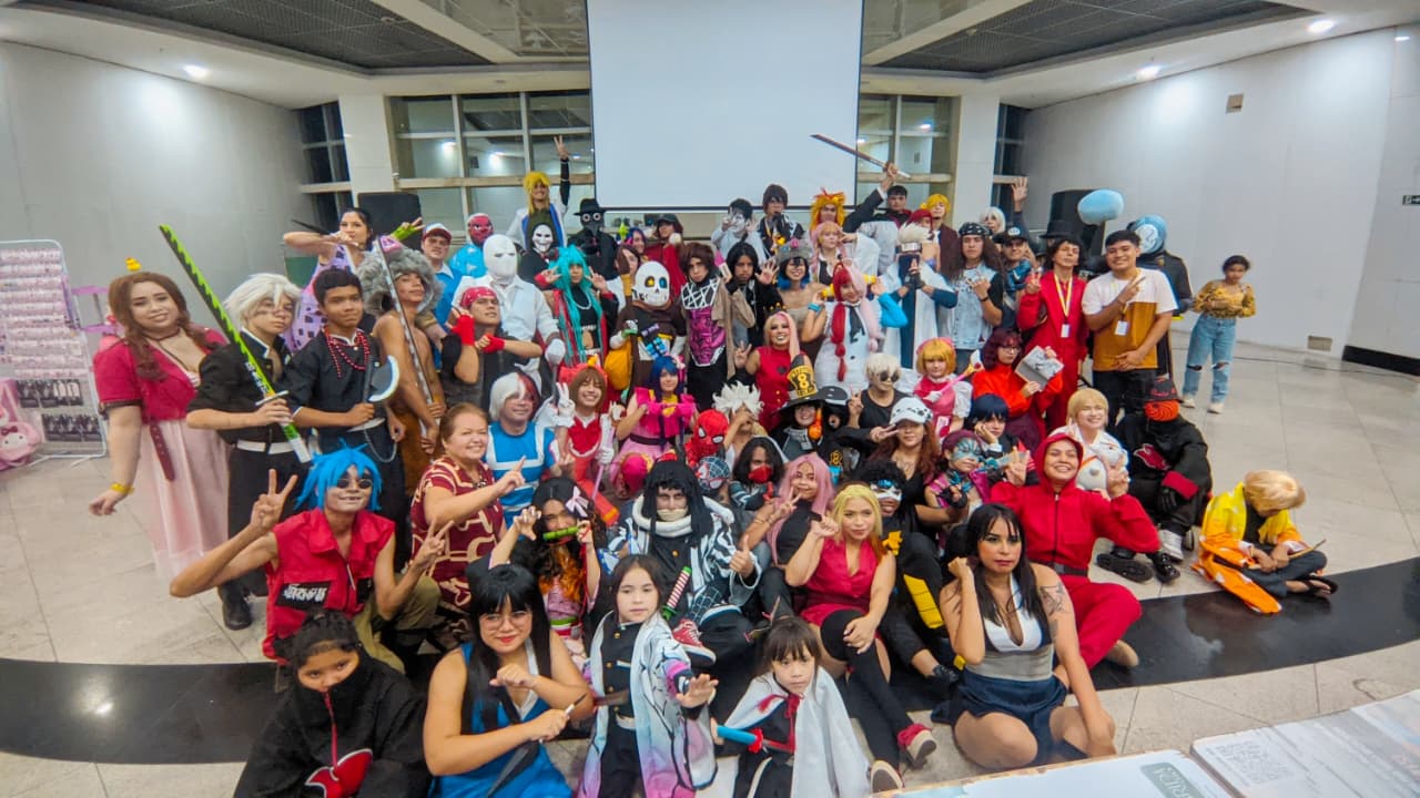 Plaza Geek celebra o universo cosplay e o poder da imaginação com o concurso de “COS Pobre”