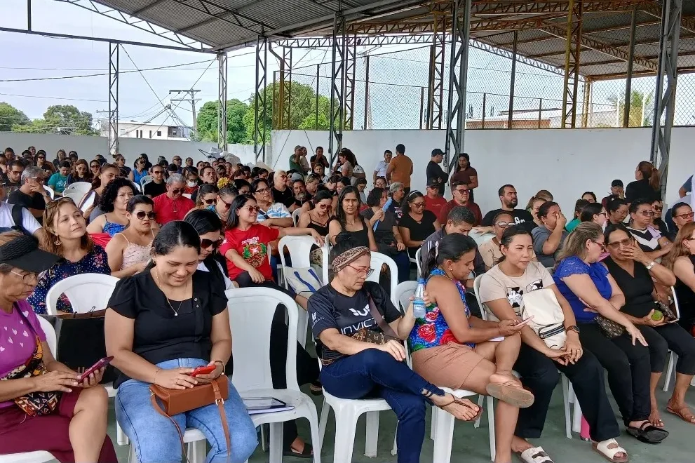 Professores encerram greve após oito dias em Manaus, mas categoria segue em estado de alerta