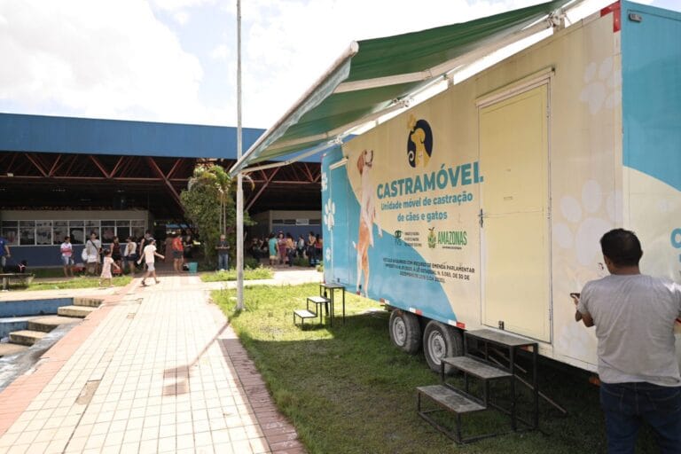 Sepet-AM realiza agendamento presencial do Castramóvel no Alvorada