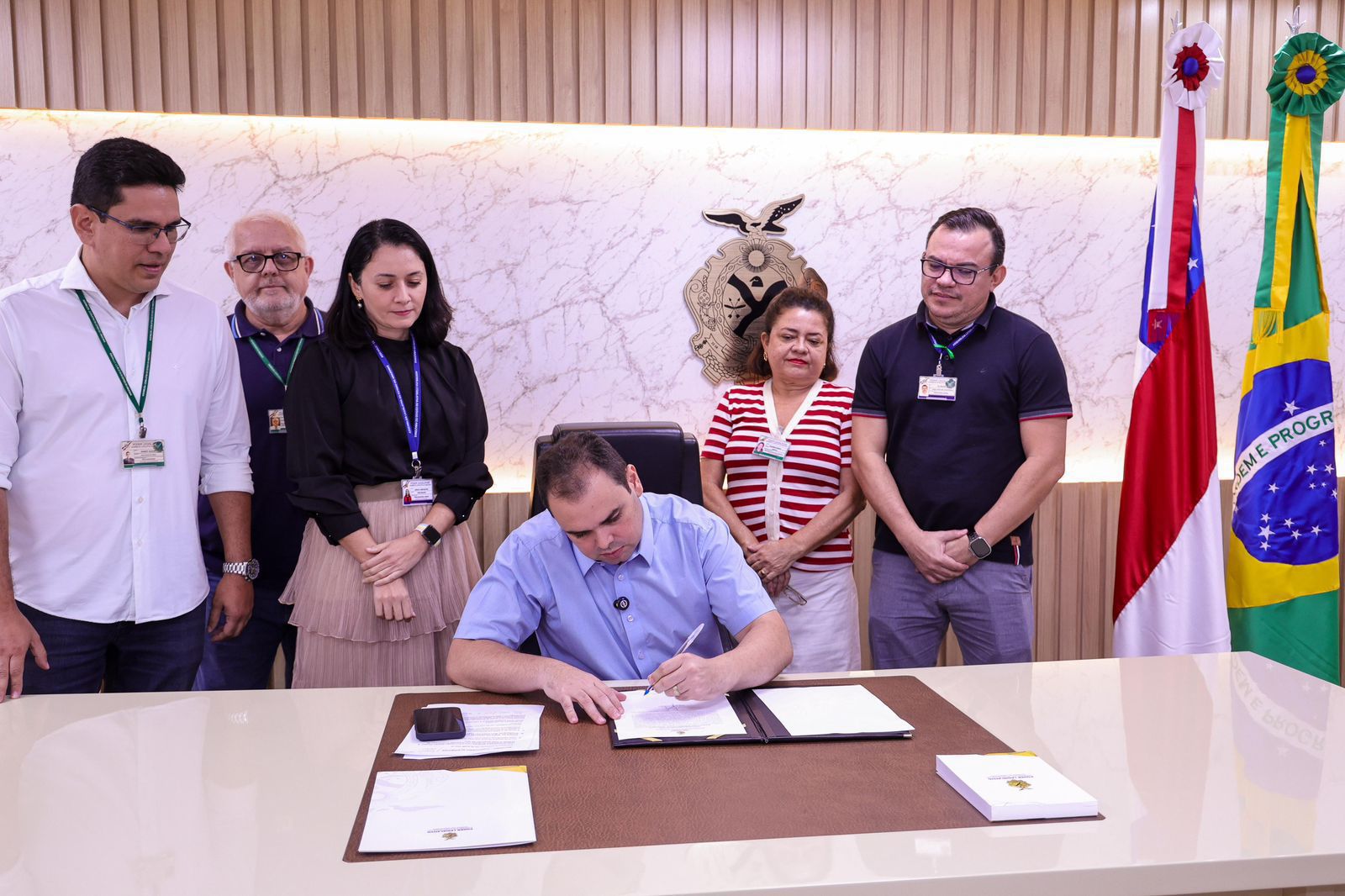 Presidente Roberto Cidade alerta para os horários e locais das provas do concurso público da Aleam, que acontece neste domingo, 14/12