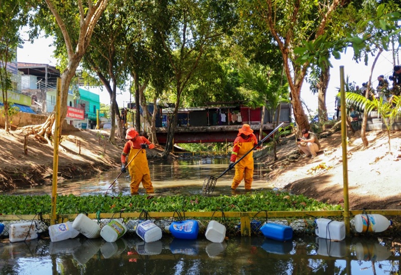 Manaus retira mais de 835 mil toneladas de resíduos