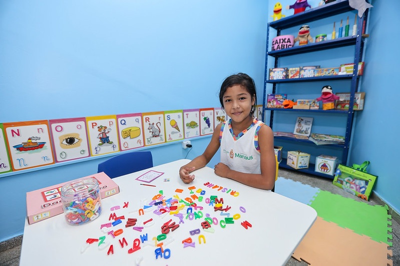 A Prefeitura de Manaus, reinaugurou, duas unidades de ensino na zona rural ribeirinha da capital.