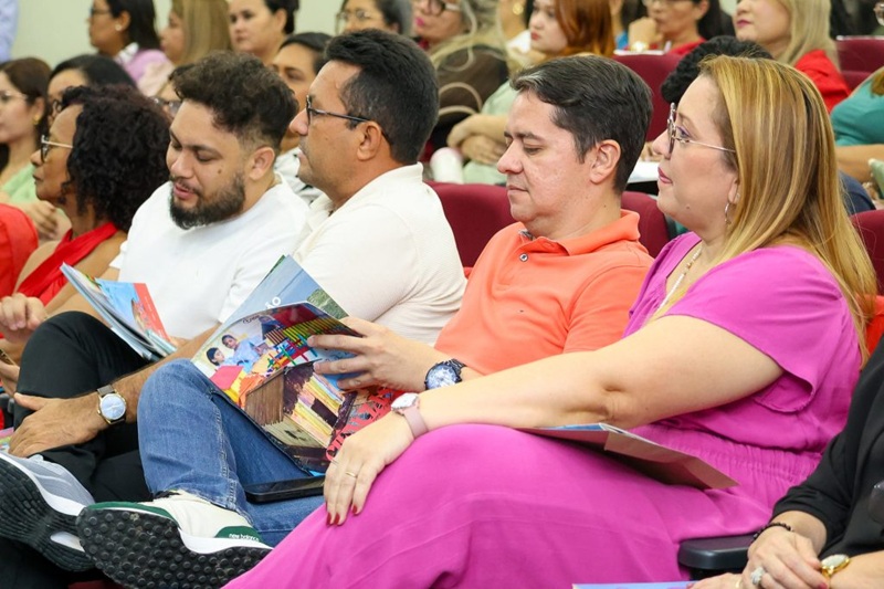 Prefeitura lança edital da 14ª Feira de Ciências e apresenta a 4ª edição da revista “Ciências em Rede”