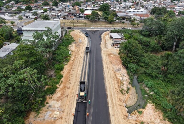 Prefeitura de Manaus cria nova via na zona Norte e amplia alternativas de tráfego