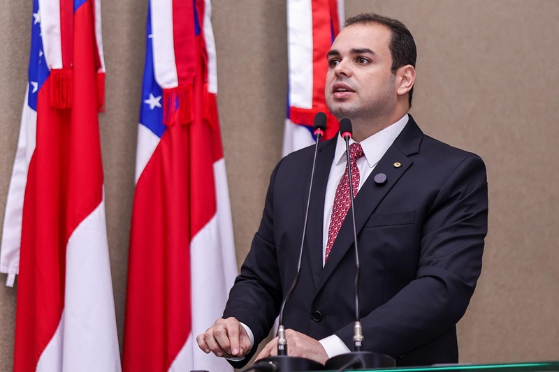 Roberto Cidade cobra normalização da energia elétrica em São Gabriel da Cachoeira