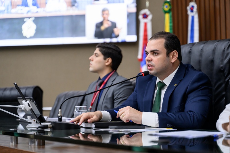 PL de Roberto Cidade que propõe extensão de Plano de Saúde Mental para estudantes da rede privada