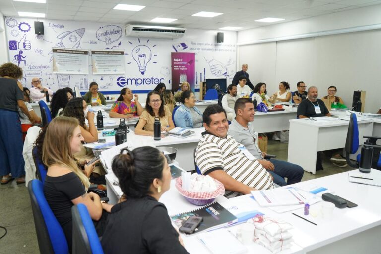 Prefeitura de Manaus divulga lista de selecionados para minicurso de ‘Postura Profissional e Atendimento Técnico em TI’