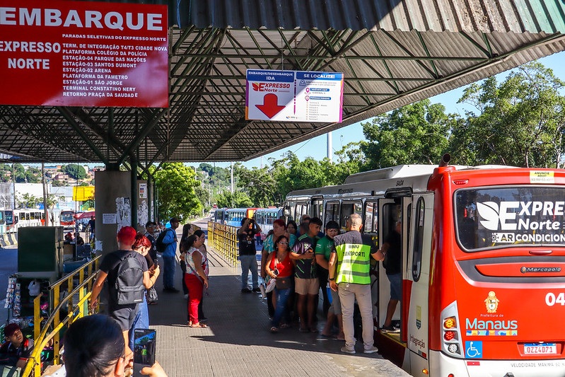Prefeitura de Manaus amplia linhas expressas e reduz tempo de viagem em até 50 minutos para usuários das zonas Norte e Leste.